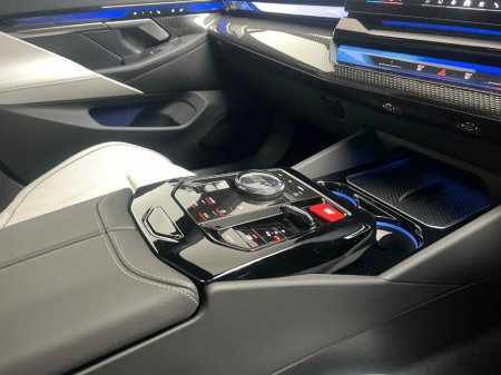 2025 BMW M5 - thumbnail 23