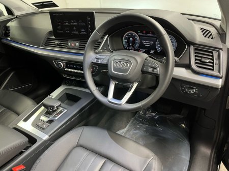 2024 Audi Q5 SE Quattro 50 TFSIe 299BHP - Reversing Camera - Sat Nav - Climate Control - Heated Seats - Cruise Control - Apple CarPlay/Android Auto €52,950 thumbnail