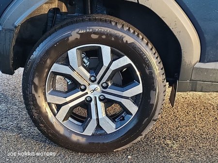 2025 Dacia Bigster EXPRESSION TCE 140 LOW KMS €30,995 thumbnail