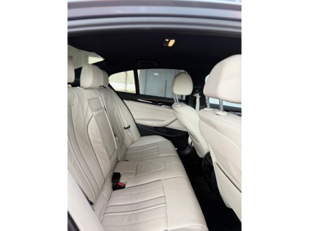 2017 BMW 5 Series - thumbnail 17