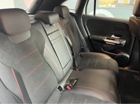 2022 Mercedes-Benz EQA - thumbnail 13