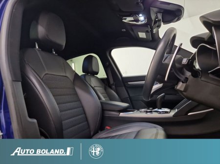2023 Alfa Romeo Stelvio Sprint 2.2JTD 190hp AWD Auto €52,995 thumbnail