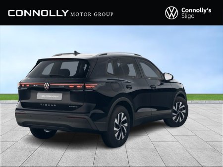 2026 Volkswagen Tiguan - thumbnail 2