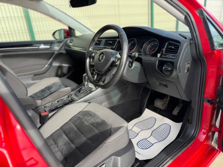 2016 Volkswagen Golf 1.4 TSI 5DR 150HP ACT Highline €13,950 thumbnail