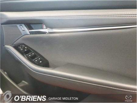 2025 Mazda Mazda3 - thumbnail 18