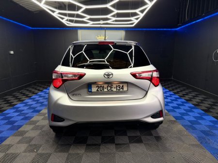 2020 Toyota Yaris - thumbnail 10