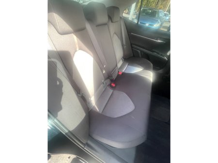 2018 Toyota Camry - thumbnail 13