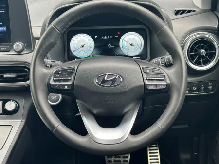 2022 Hyundai Kona Executive EV 39kWh Auto €18,990 thumbnail
