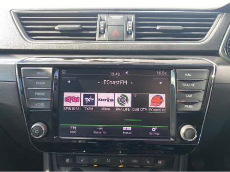 2016 Skoda Superb - thumbnail 9