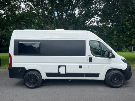 2019 Peugeot Boxer 2.3HDIi COMPACT 2 BERTH HI-SPEC CAMPER REAR U-LOUNGE, SOLAR PANEL ,AWNING ,THETFORD CASSETTE LOO,TRUMA HEATING  ALL TERRAIN ALLOYS,  CERAMIC COATED BODYWORK, TIMING BELT REPLACED ,CVRT  DECEMBER 2026.