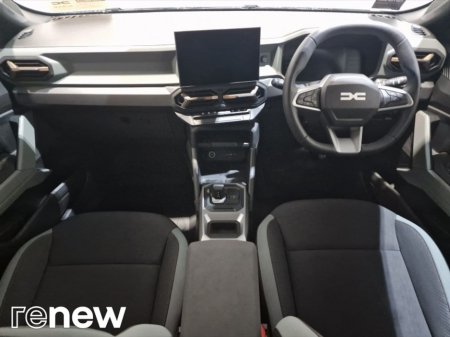 2026 Dacia Duster Extreme HEV 155 €36,135 thumbnail