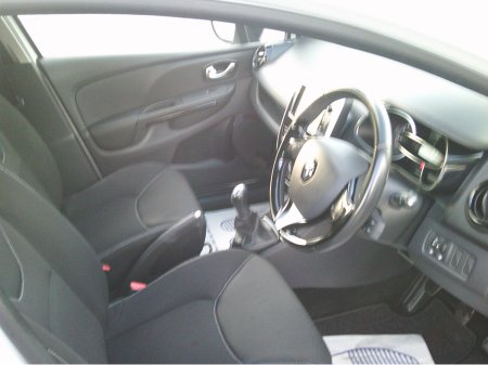 2016 Renault Clio NEW NCT 2028, DYNAMIQUE SAT./NAV., €270 TAX , LOW KMS. S./HISTORY. €8,999 thumbnail