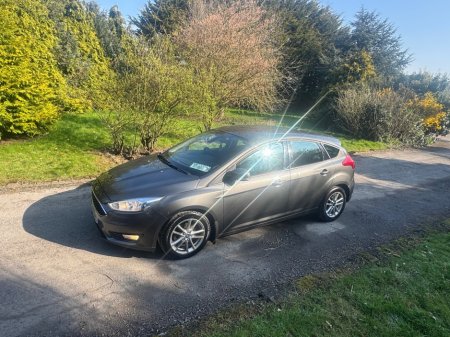 2015 Ford Focus - thumbnail 3