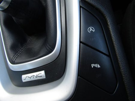 2017 Ford Mondeo 2.0 TDCI Zetec ECO S/S 150PS 5DR €9,950 thumbnail