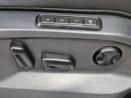 2020 Volkswagen Tiguan 2.0 TDI 150HP R-Line DSG thumbnail