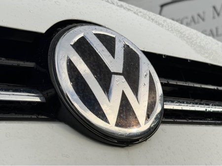 2017 Volkswagen Golf (172) 1.2 TSI COMFORTLINE AUTO €19,950 thumbnail