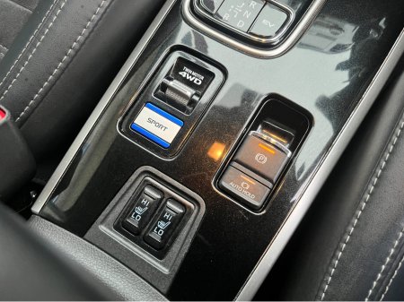 2019 Mitsubishi Outlander JURO PHEV 221BHP 4WD HYBRID 2.4 PETROL //REVERSE CAMERA//KEYLESS ENTRY//HALF LEATHER HEATED SEATS// €19,950 thumbnail