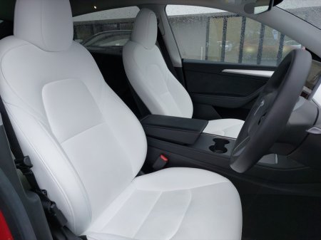 2022 Tesla Model Y Long-Range Dual Motor AWD €31,950 thumbnail