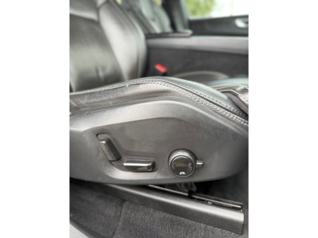 2020 Volvo XC60 - thumbnail 30