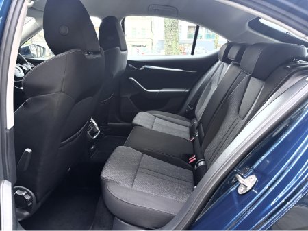 2020 Skoda Octavia STYLE 1.0 TSI 110HP 5DR €20,950 thumbnail