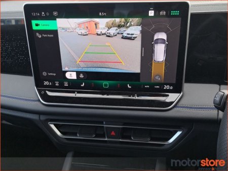 2025 Volkswagen Tiguan 2.0 TDI 150HP R-Line DSG €53,900 thumbnail