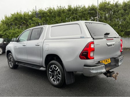 2021 Toyota Hilux INVINCIBLE D-4D 4WD DCB