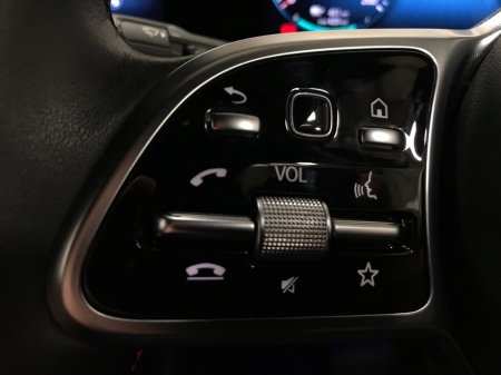 2024 Mercedes-Benz EQA EQA250 Progressive Line €42,500 thumbnail