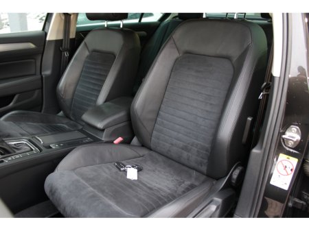 2018 Volkswagen Passat 2.0TDI 150BHP ELEGANCE EDITION 4DR SALOON // 1 OWNER IN IMMACULATE CONDITION // WELL WORTH VIEWING // BUY WITH CONFIDENCE AA AND SIMI APPROVED DEALER 2025 // FINANCE ARRANGED // TRADE INS WELCOME // €19,950 thumbnail