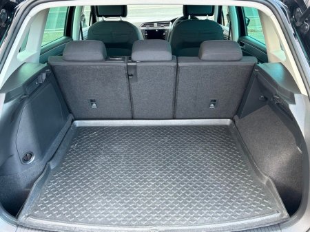 2022 Volkswagen Tiguan PLUG IN HYBRID PETROL 1.4 TSI AUTO PHEV €33,995 thumbnail