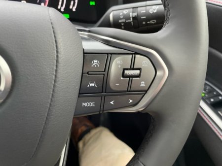 2025 Lexus LBX 1.5h EMOTION // Heated Mirrors // Power Folding Mirrors // Apple Carplay // Android Auto // Dual Zone Climate Control €42,945 thumbnail