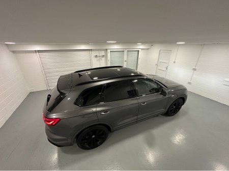 2023 Volkswagen Touareg V6 BLACK EDITION 3.0 TDI AUTO VW/AUDI SPECIALISTS WWW.DENISDARCYCARS.IE €84,950 thumbnail