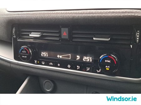 2025 Nissan Qashqai E-POWER SV €3000 Scrappage Offer €37,995 thumbnail