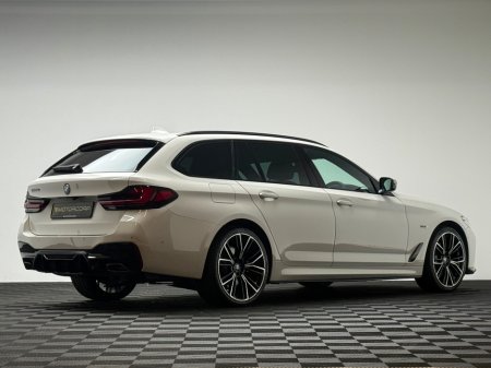 2023 BMW 5 Series - thumbnail 7