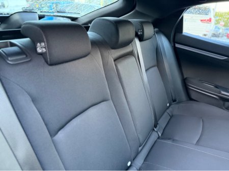 2017 Honda Civic - thumbnail 31