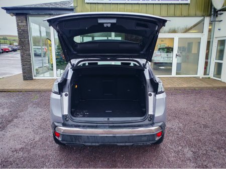 2022 Peugeot 3008 3008 thumbnail