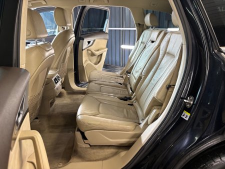 2016 Audi Q7 - thumbnail 15