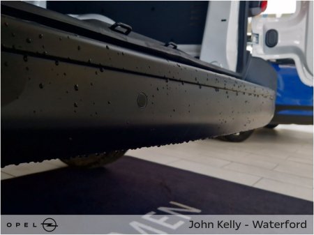 2025 Opel Vivaro L2H1 1.5 DIESEL thumbnail