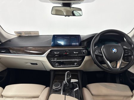 2019 BMW 5 Series - thumbnail 14