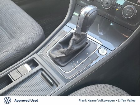 2019 Volkswagen Golf COMFORTLINE AUTOMATIC 1.2TSI.*DUE SOON*115BHP *REAR VIEW CAMERA* *CARPLAY & ANDROID AUTO* * *NEW NCT* *12 MONTHS FRANK KEANE WARRANTY* *FINANCE AVAILABLE* €20,995 thumbnail