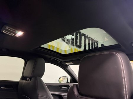 2016 Jaguar XE 2.0D R-sport (163PS) 4DR €12,777 thumbnail