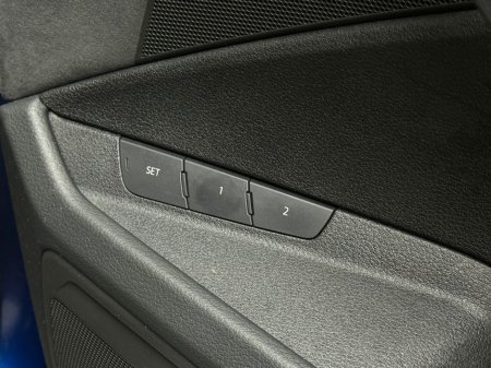 2023 Audi e-tron 50 BLACK EDITION QUATTRO €39,990 thumbnail