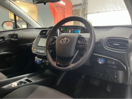 2022 Toyota Prius - thumbnail 8