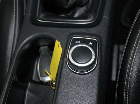 2018 Mercedes-Benz CLA Class 180 d D 4DR €19,999 thumbnail