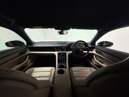 2022 Porsche Taycan - thumbnail 13