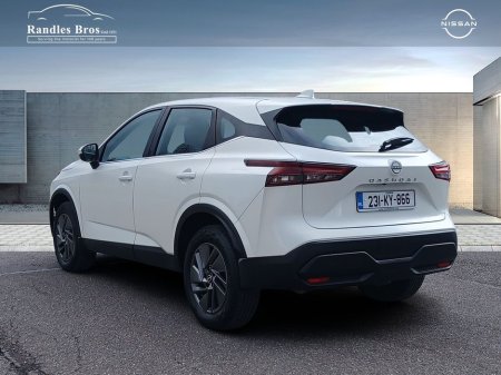 2023 Nissan Qashqai - view 2