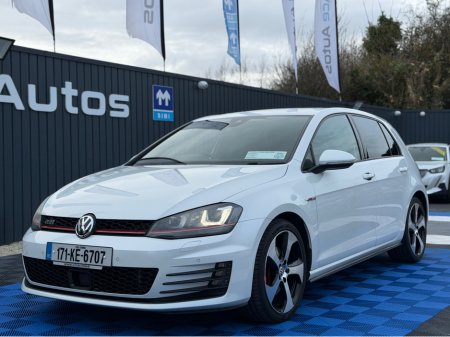 2017 Volkswagen Golf - thumbnail 2