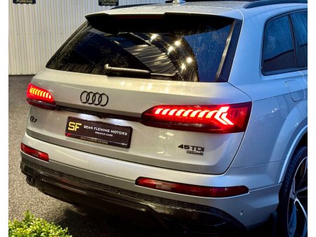 2024 Audi Q7 45 TDI 231 Q TIP S LINE 4DR €99,950 thumbnail