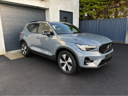 2023 Volvo XC40 + T4 RECHARGE AUTO