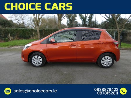 2017 Toyota Vitz - thumbnail 3