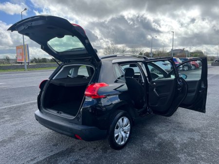 2016 Peugeot 2008 - thumbnail 8